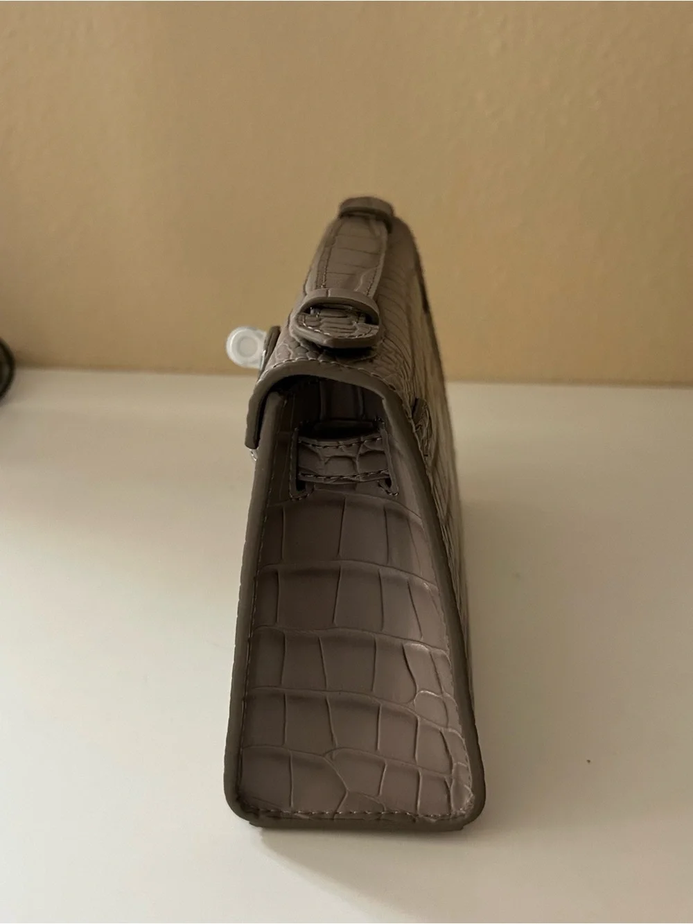 22cm Etaupe Croc-Embossed Leather Pochette